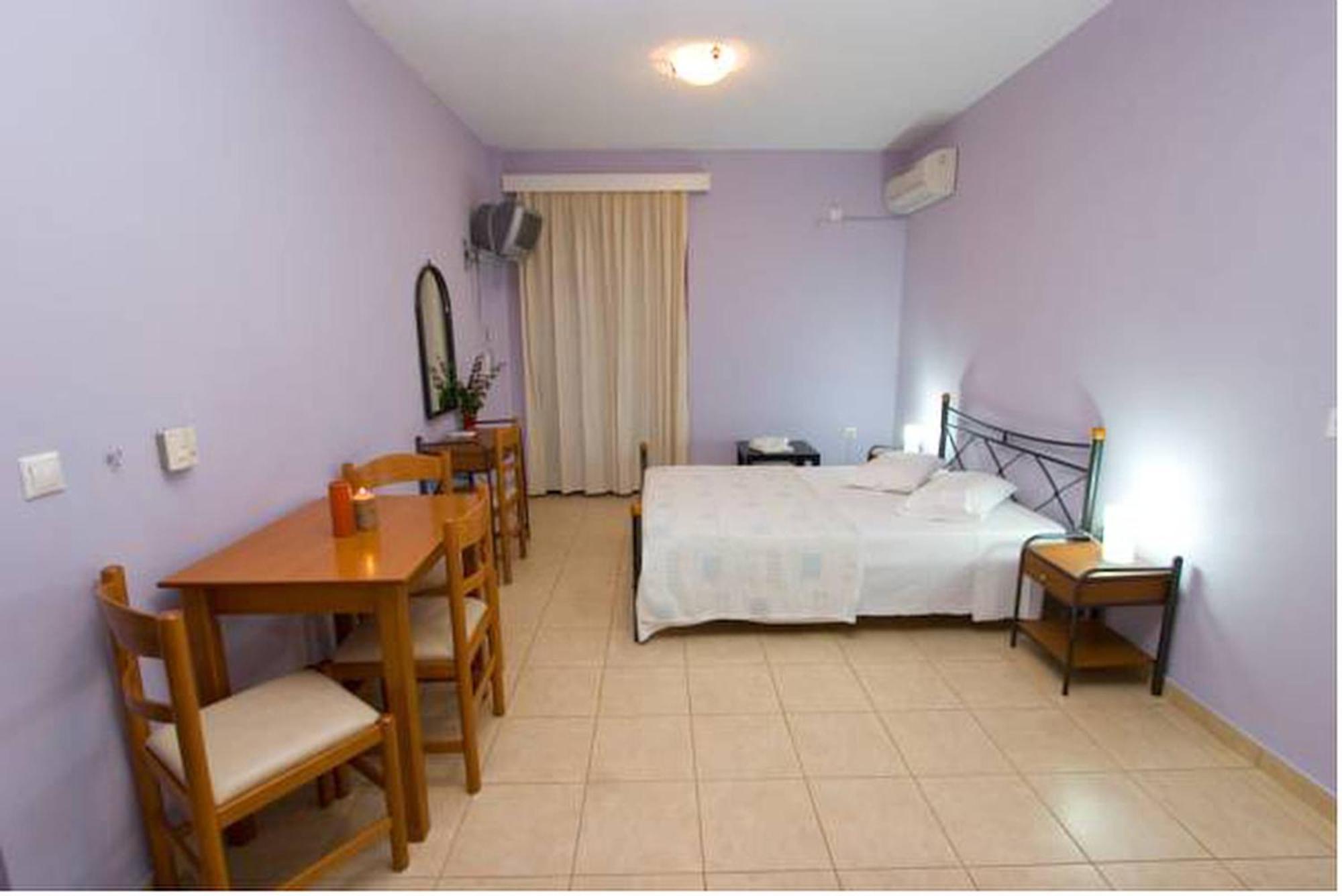 Sagini Boutique Hotel Loutra Edipsou  Zimmer foto